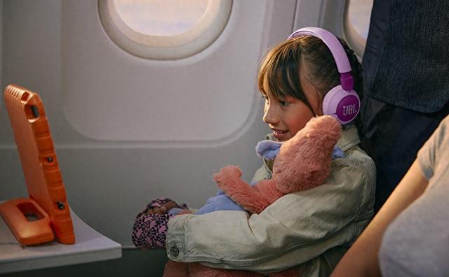 众的JBL Junior青少年耳机系列long8唯一登录JBL推出面向年轻听